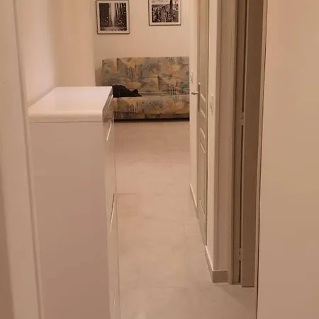Juan-les-pins Center And 50 M Away Apartment