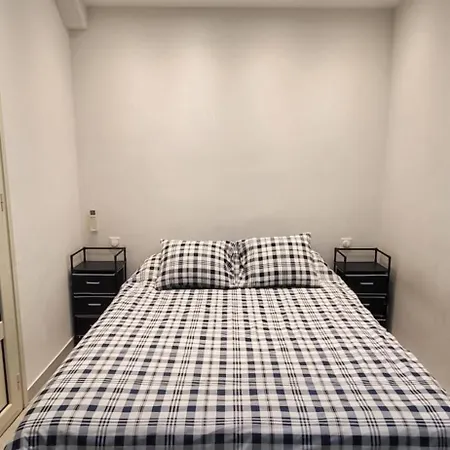 Juan-les-pins Center And 50 M Away Apartment Antibes